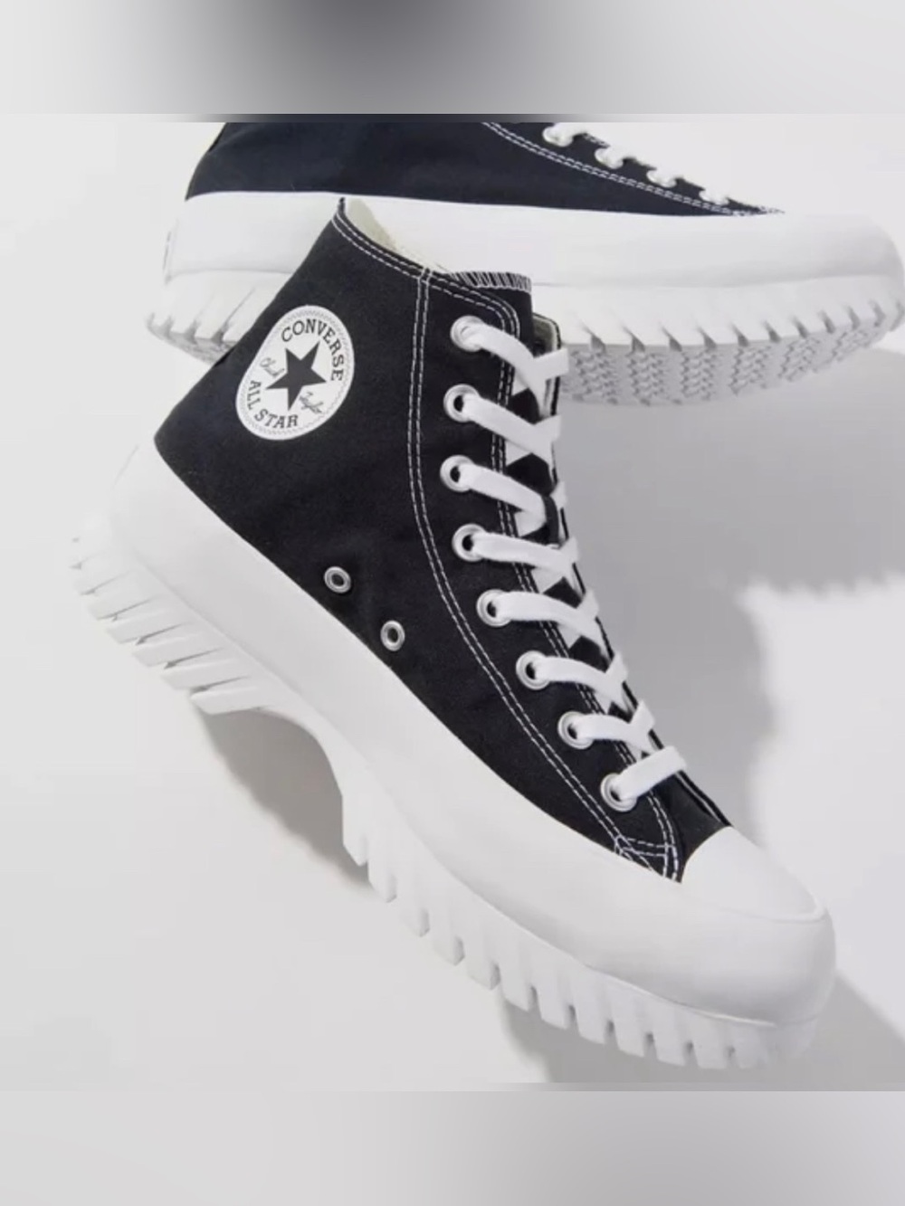 Converse Women’s Black Platform Lug Sole Chuck Taylor All Star